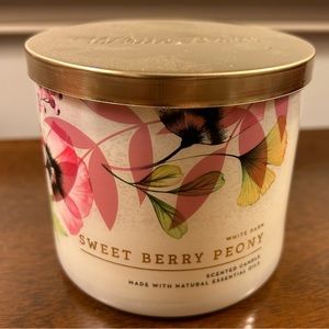 BBW White Barn Sweet Berry Peony Large 3 Wick 14.5oz Candle NWT